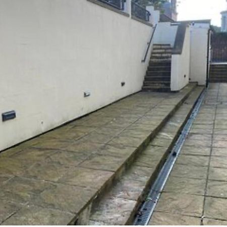 Easby Breakaways - **Modern Apartment 5 Mins From South Bay, Scarborough** Extérieur photo