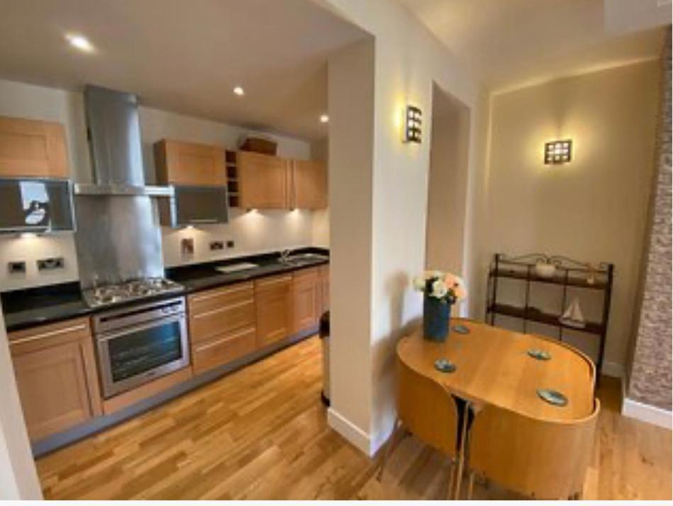 Easby Breakaways - **Modern Apartment 5 Mins From South Bay, Scarborough** Extérieur photo